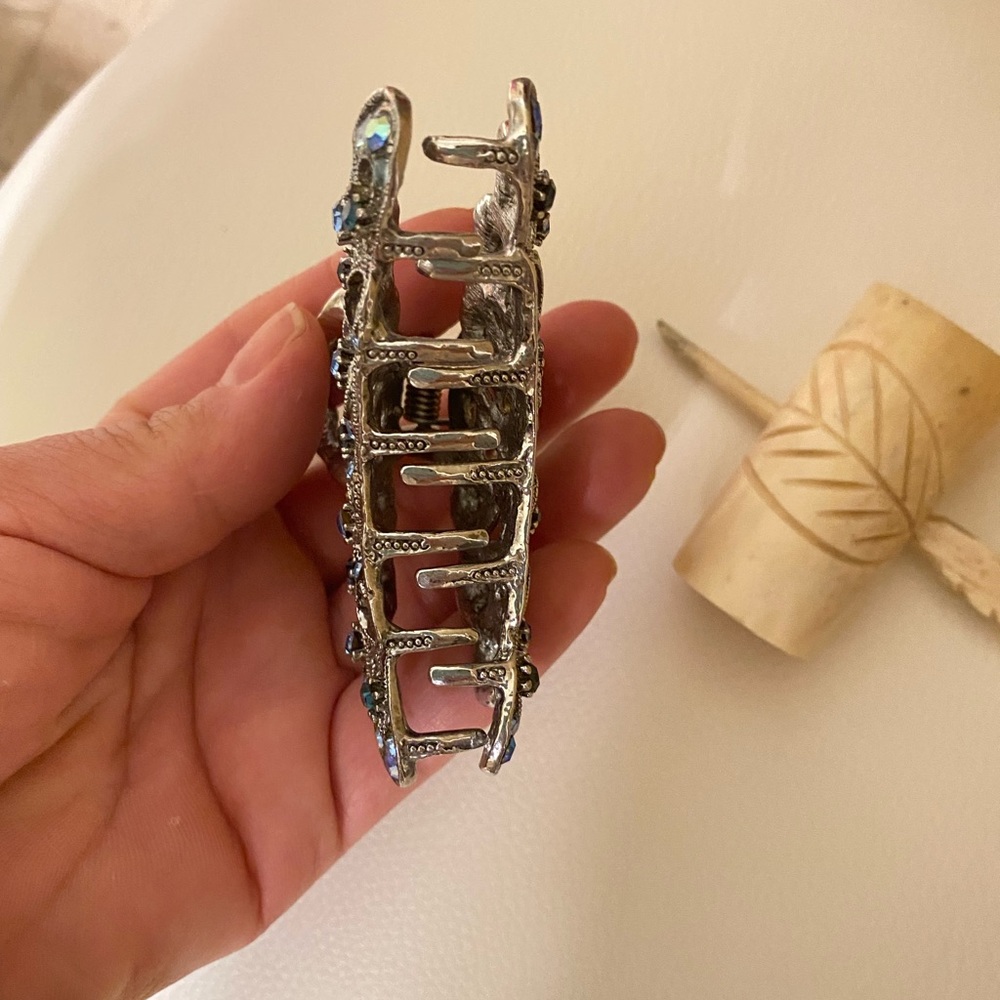 Hair clips - Picture 6 of 6